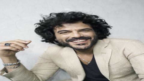 Francesco Renga in gara al 71° Festival di Sanremo con il brano Quando trovo te